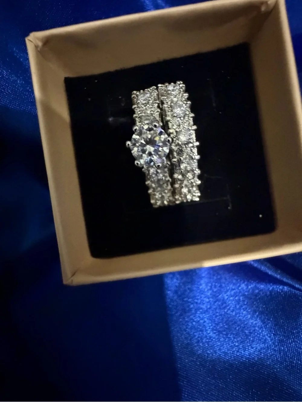 Moissanite Ring Set - Elegant Sparkle